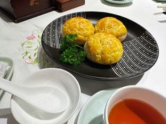 酥皮叉烧包-白天鹅宾馆-玉堂春暖餐厅