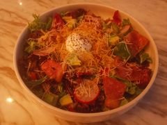 藜麦窝沙拉-the rug 飞毯 (朝阳公园店)
