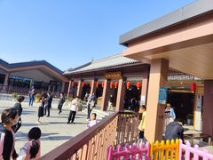 -慈城服务区-停车场