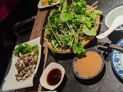 -大匠工房古船木艺术餐厅·猪肚鸡专门店(长白仙岛店)