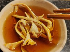 黄喉-邓莽子老火锅(中兴路总店)