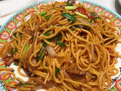 -牧场烧烤餐饮广场