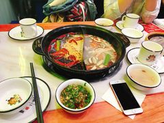 鸳鸯锅-XiaoJunGan Hotpot 钢管厂五区小郡肝火锅串串香