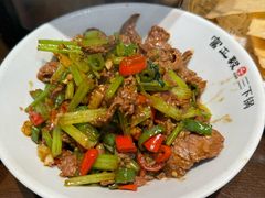 -富正毅三下锅(体育馆店)