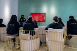 -欣薇婚纱(新源乐汇城店)