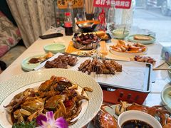 -嗨辣小聚·盘锦河蟹·海鲜烧烤龙虾(盘锦十年好店)