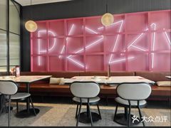 -必胜客(松雷店)