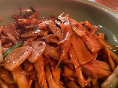 油焖嫩芽竹笋-中8楼风尚云南菜(颐堤港店)