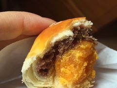 现烤玫瑰蛋黄酥-嘉华鲜花饼(四方街旗舰店)