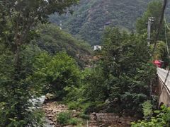 -尧山大峡谷漂流