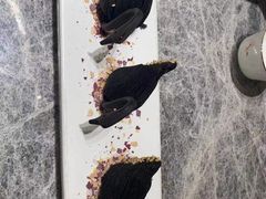 黑天鹅榴莲酥-悦秀·高级粤菜