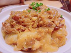 腌黑猪肉烩酸菜-蒙料·手把肉(望京店)
