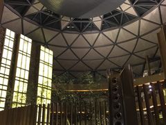 -上海滴水湖皇冠假日酒店