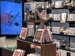 -Laderach 莱德拉(上海环贸iapm店)