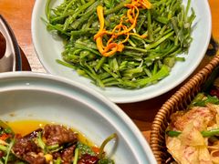 -老滇山寨•云南特色菜•地方菜•民族风情歌舞表演(金碧店)