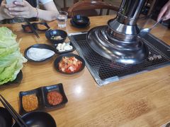 -肉甲韩国木炭烤肉(新壹街1店)