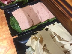 -销魂美蛙鱼头火锅(上海首店)