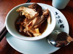 松茸鸡汤-真味汤馆(汽博店)