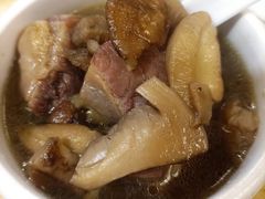 -东巴谷野生菌火锅餐厅
