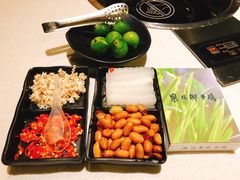 餐前小食-百年果林椰子鸡(中洲店)