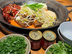 -四小区火锅·巷子里的重庆火锅(花照壁店)