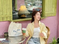 -六区宿舍咖啡店