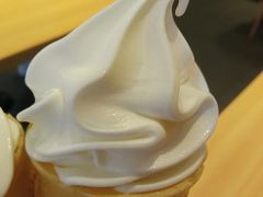 榴莲之神冰淇淋花筒-肯德基(丽莎广场店)