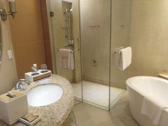 -上海佘山世茂艾美酒店