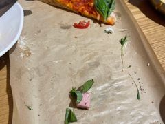 玛格丽特披萨-HELLO 27 意面·沙拉·帕尼尼