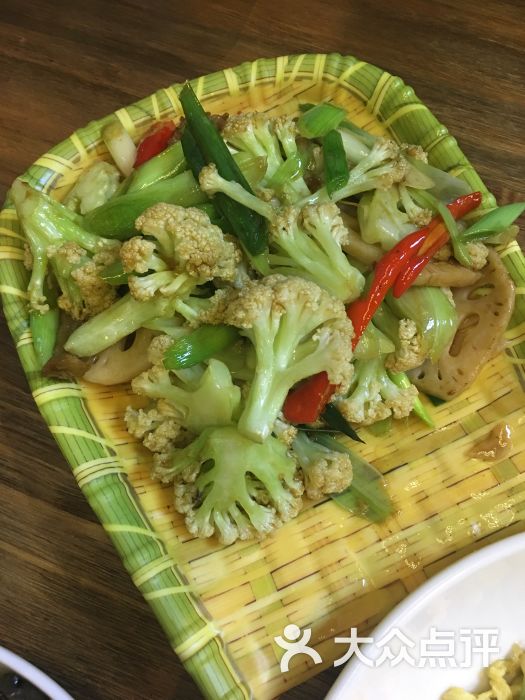 普洱茶干锅炒时蔬