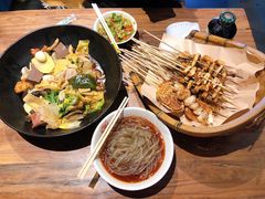 -万记麻辣烫国展总店