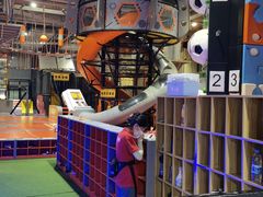 -嗨翻Hi-Fun竞技主题乐园·蹦床亲子生日轰趴(国光1937店)