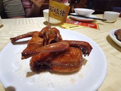 招牌烤乳鸽-石岐佬中山菜馆(张溪店)