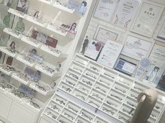 -诺柯视眼镜-蔡司依视路官方工厂店(淞南一店)