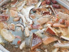 -东巴谷野生菌火锅餐厅