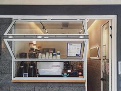 门面-AllorNothing横竖横咖啡(天虹店)