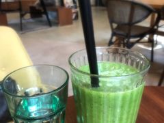 綠巨人-VESH COFFEE(定西路店)