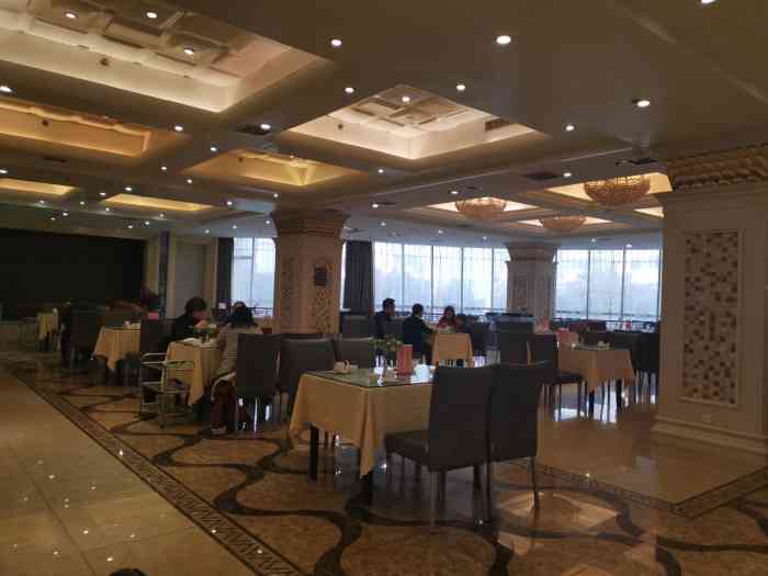 府苑美食(政七街店)-"府苑在郑州资历颇老,不过居然一直没有吃过.