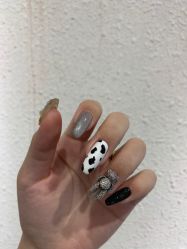-隅日式美甲美睫專門店