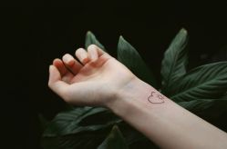 -苏针艺纹身·穿孔饰品