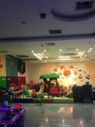 -玩塾品格乐园(宇宙太空龙旗店)