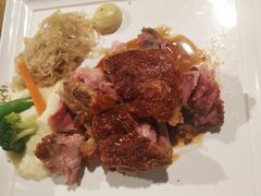 -LENBACH兰巴赫西餐啤酒坊(大连东港店)
