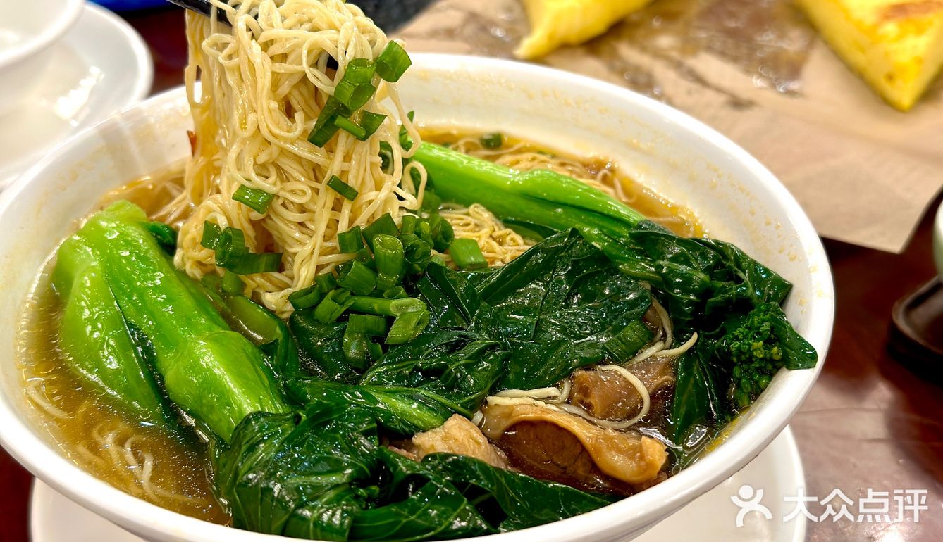 几百人一起吃个早饭！｜菜品出品和服务都算很稳定！
