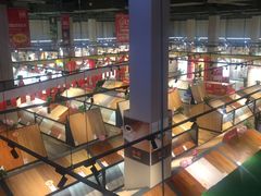 -百安居装修建材卖场(南山店)
