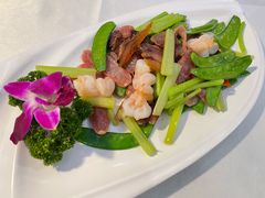 荷兰豆腊味炒虾仁-云中小雅