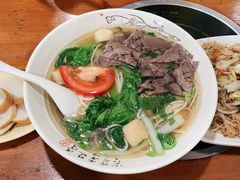 -牛小隆牛肉面馆(四牌楼店)