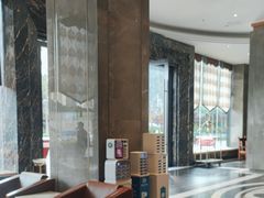 -华海酒店(茂名高铁站店)