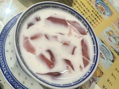 -广信牛奶甜品世家(台东店)