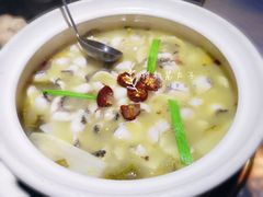 招牌酸菜鱼-湘芙蓉·湖南菜(椒江店)