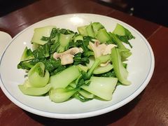 青菜炒蘑菇-大牌大·传统杭帮菜(湖滨店)